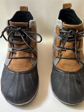 Sorel Brown Suede and Gray Wool Waterproof Lace-Up Duck Boots